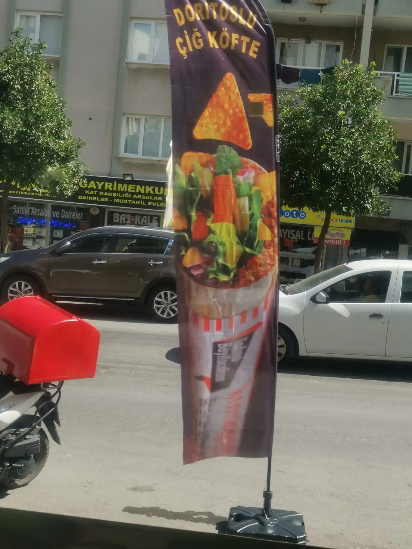 cig-kofteci-yelken-bayragi-39