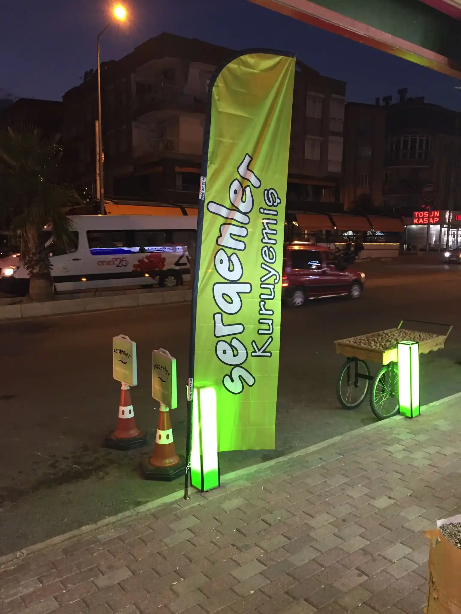kuruyemisci-yelken-bayragi-5