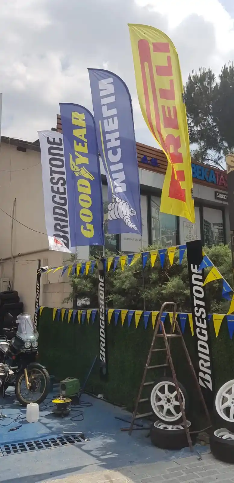 Oto Lastikçi Yelken Bayrağı-27