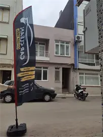 oto-kiralama-yelken-bayragi-7